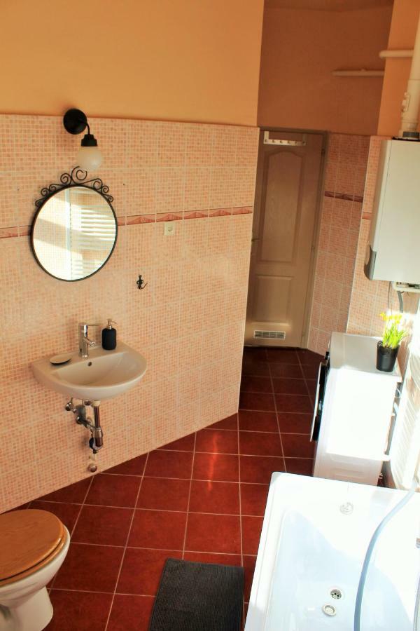 Lidi Guesthouse Budapest Exterior photo